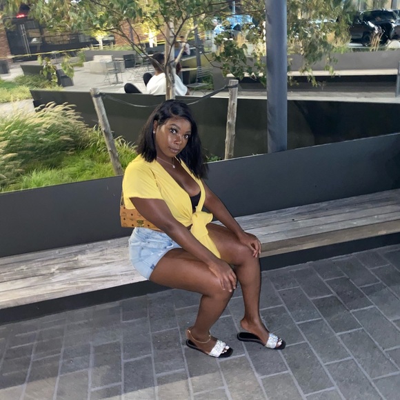 BLOGGERS FAVORITE | Zara Shiny Flat Sandals - Picture 7 of 7